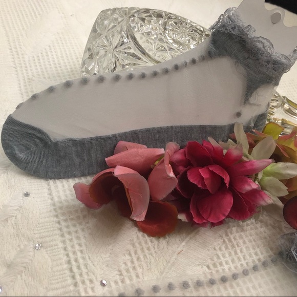 Gray fancy socks with lace - Picture 2 of 5